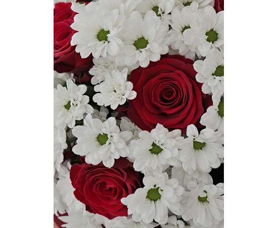 Букет "WHITE AND RED", Модель: 0, фото 3 | Доставка цветов Шарм24